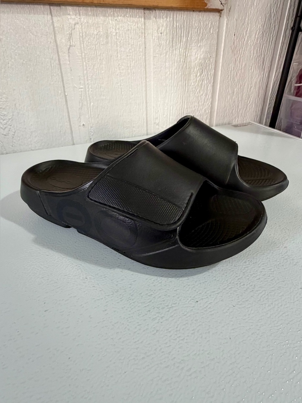 OOFOS OOahh Sport Flex Slide Sandals Mens Size 10 Black Womens Size 12